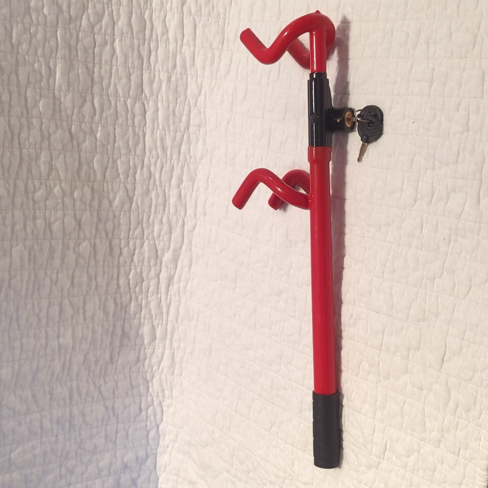 Treksafe steering wheel lock